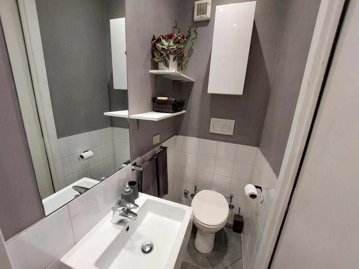 Garibaldi Station - L' Isola Che C'E Apartment - 12 Mins To Rho Fiera Milano Eksteriør billede