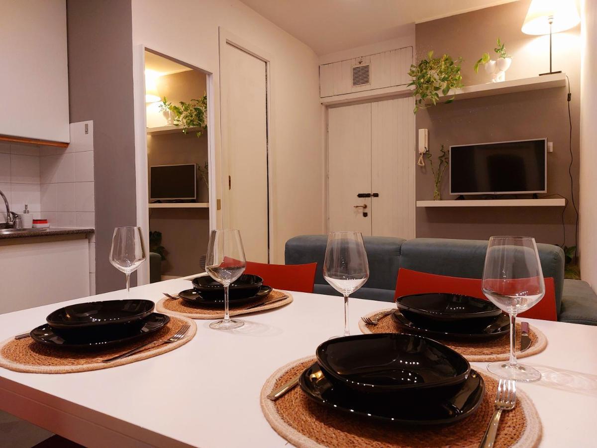 Garibaldi Station - L' Isola Che C'E Apartment - 12 Mins To Rho Fiera Milano Eksteriør billede